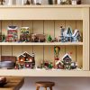 LEGO 10339 Postamt des Weihnachtsmanns – Bild 7