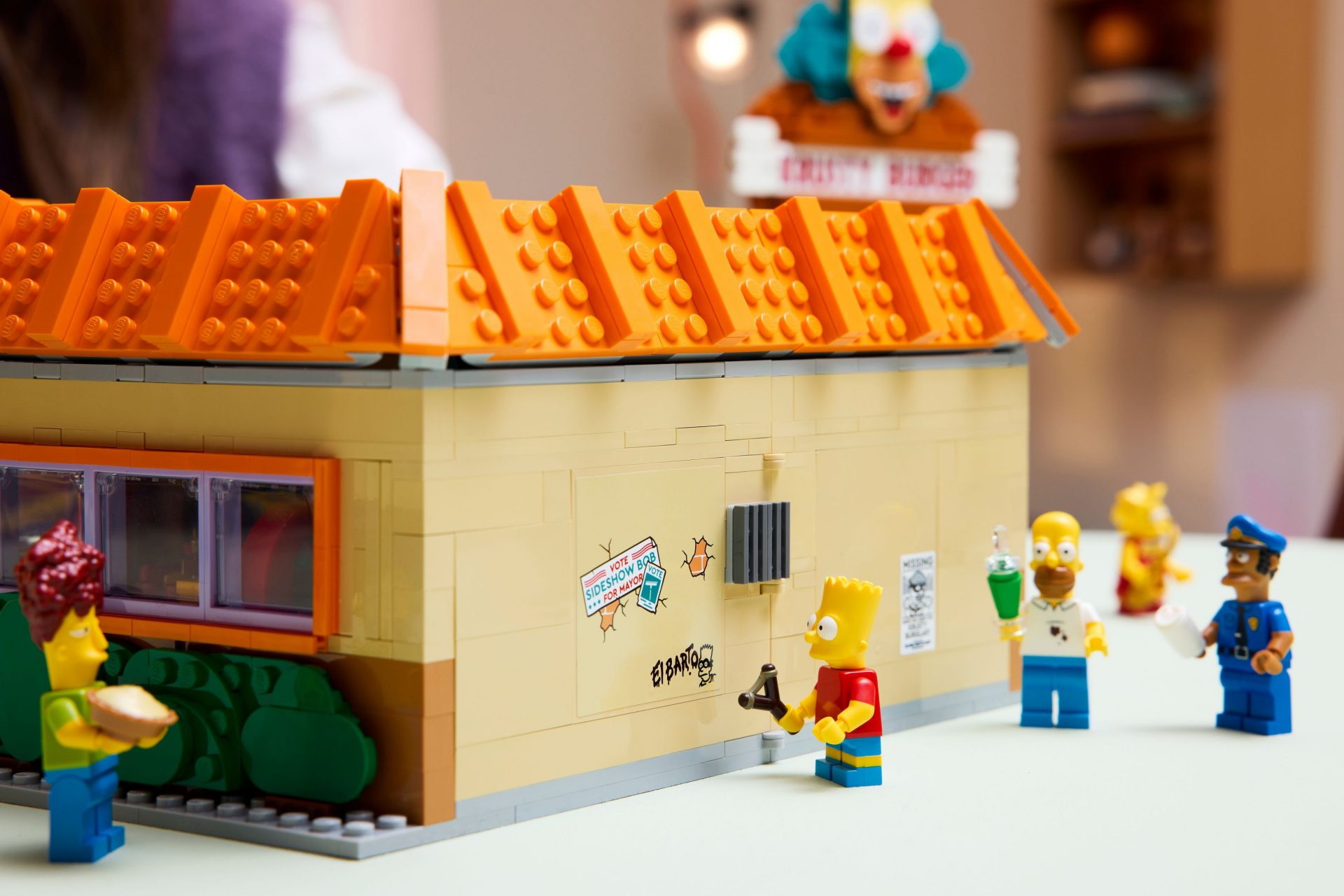 LEGO 10352 The Simpsons: Krusty Burger – Bild 6