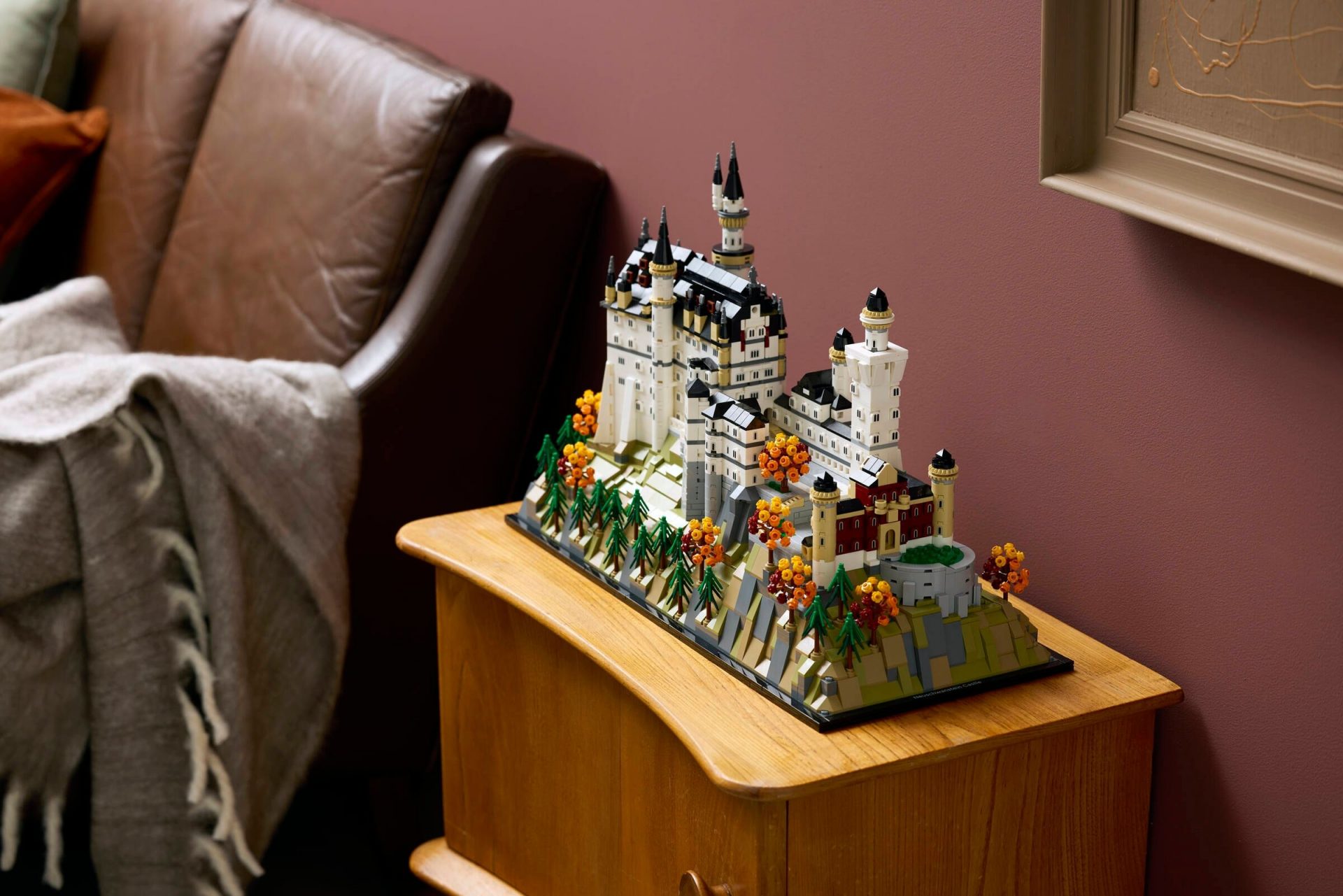 LEGO 21063 Schloss Neuschwanstein – Bild 8