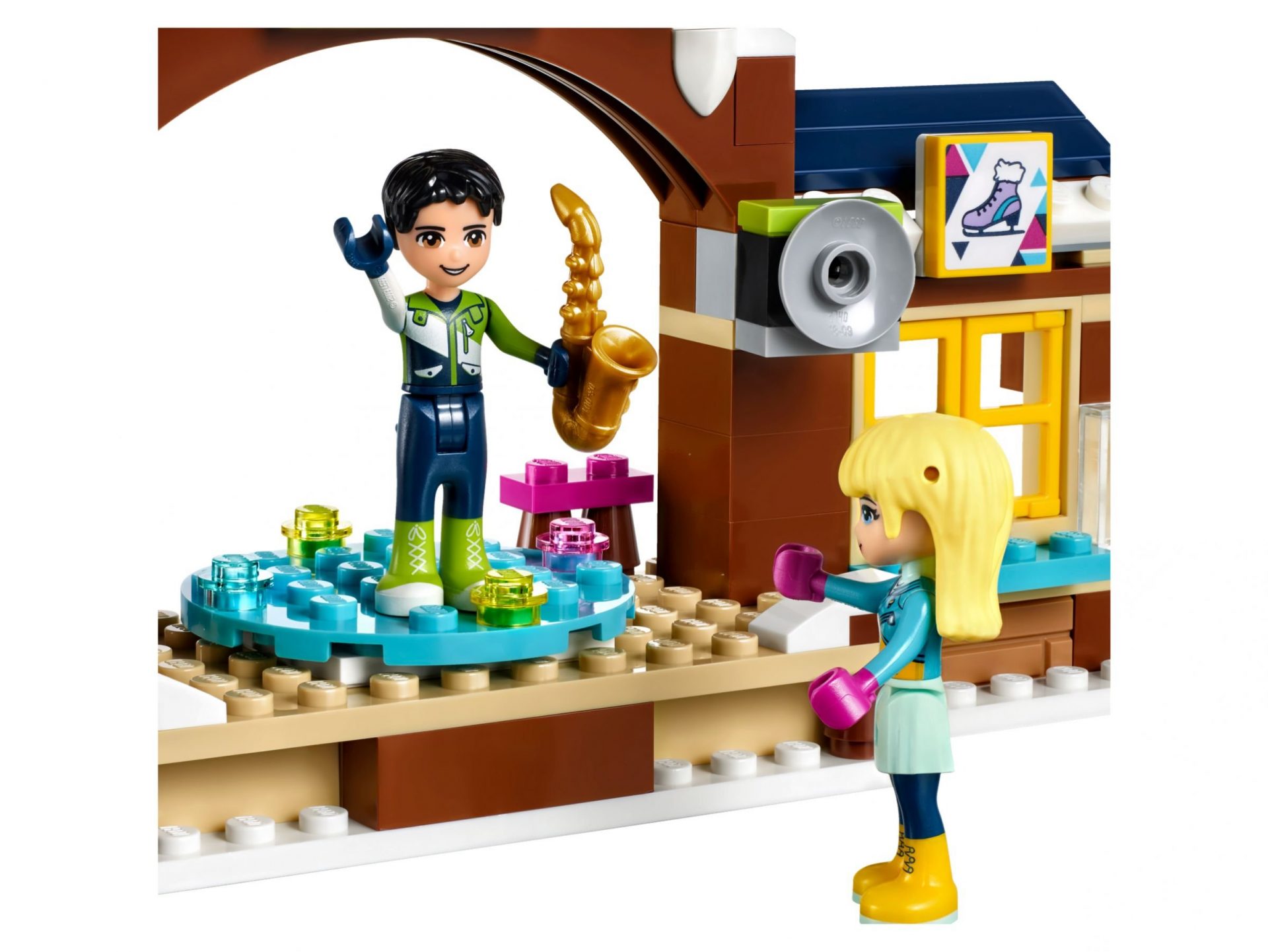 LEGO 41322 Eislaufplatz im Wintersportort – Bild 5