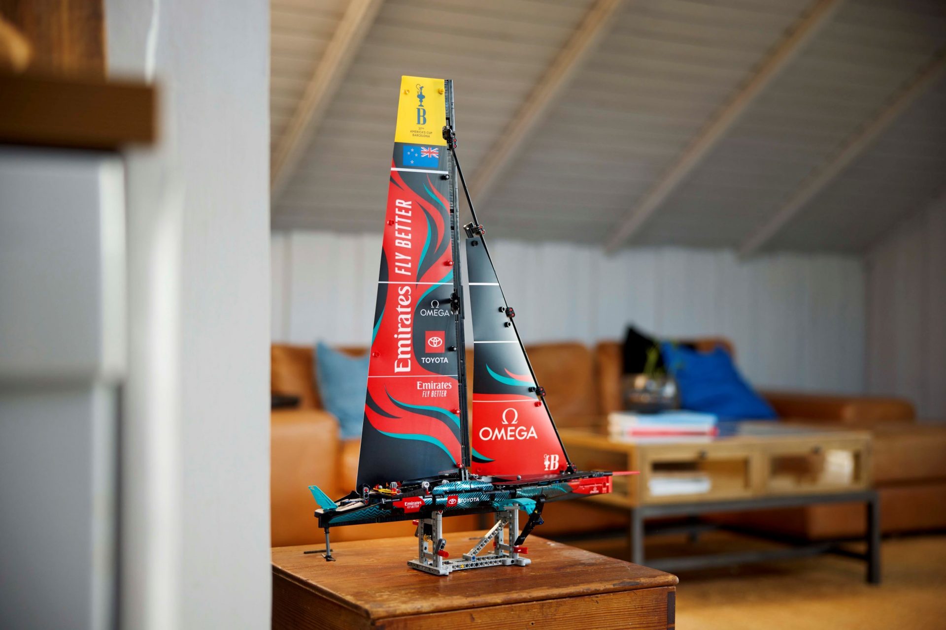 Lego 42174 Emirates Team New Zealand AC75 Rennjacht Legamo