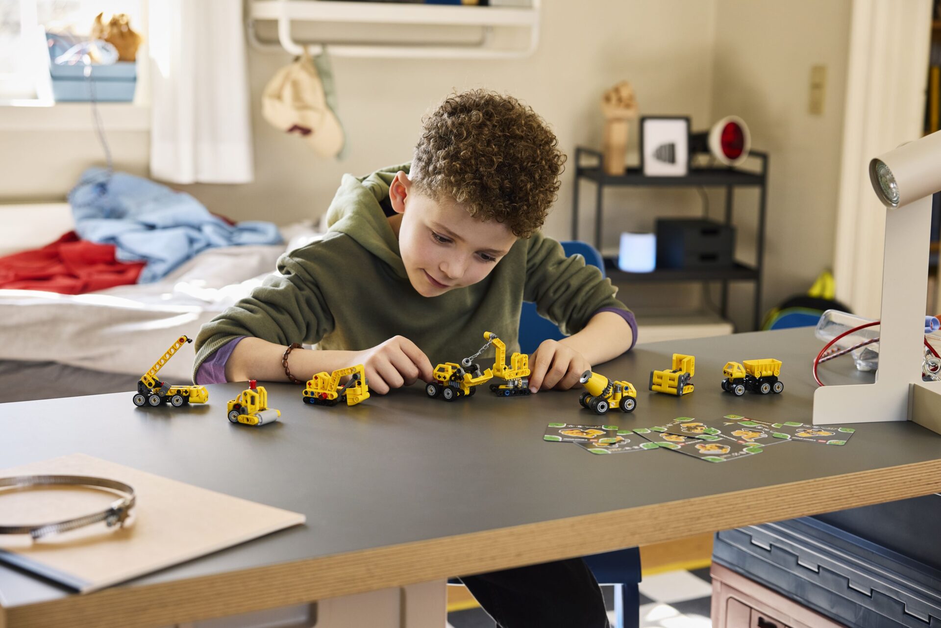 LEGO 42233 Mächtige Maschinen – Bild 5