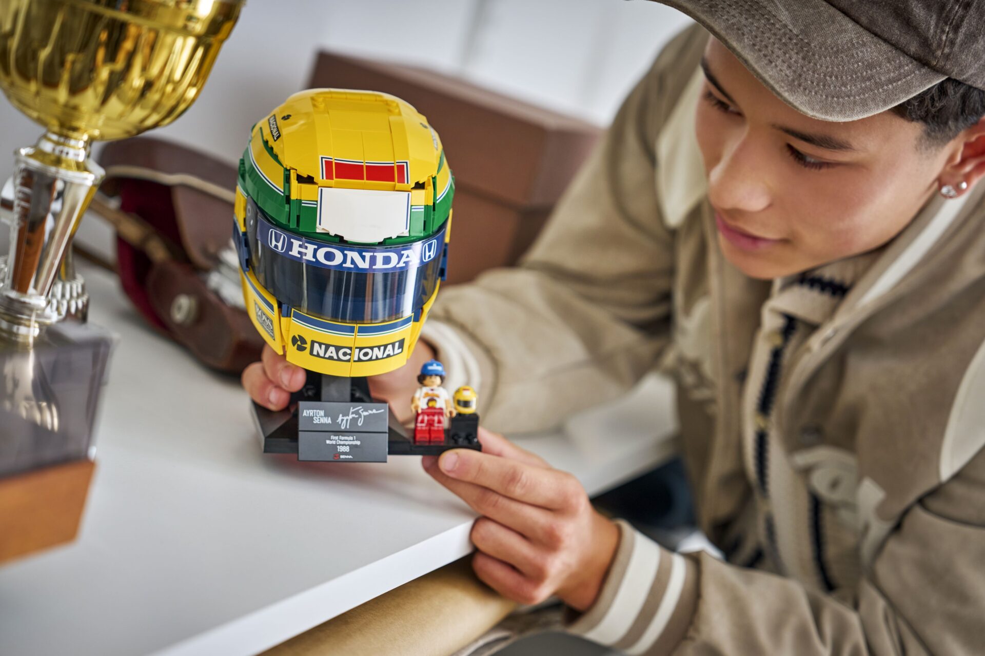 LEGO 43024 Ayrton Senna Helm – Bild 7