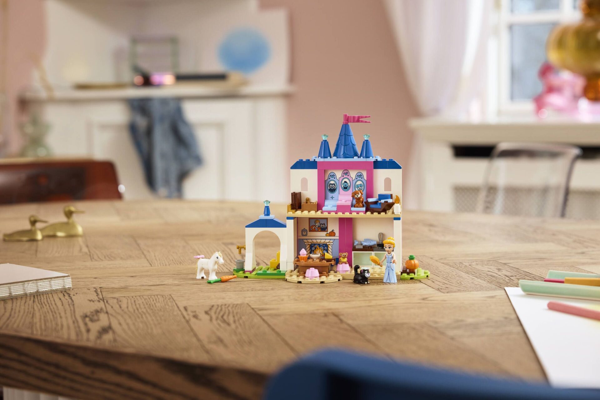 LEGO 43283 Cinderellas Tierpalast – Bild 7
