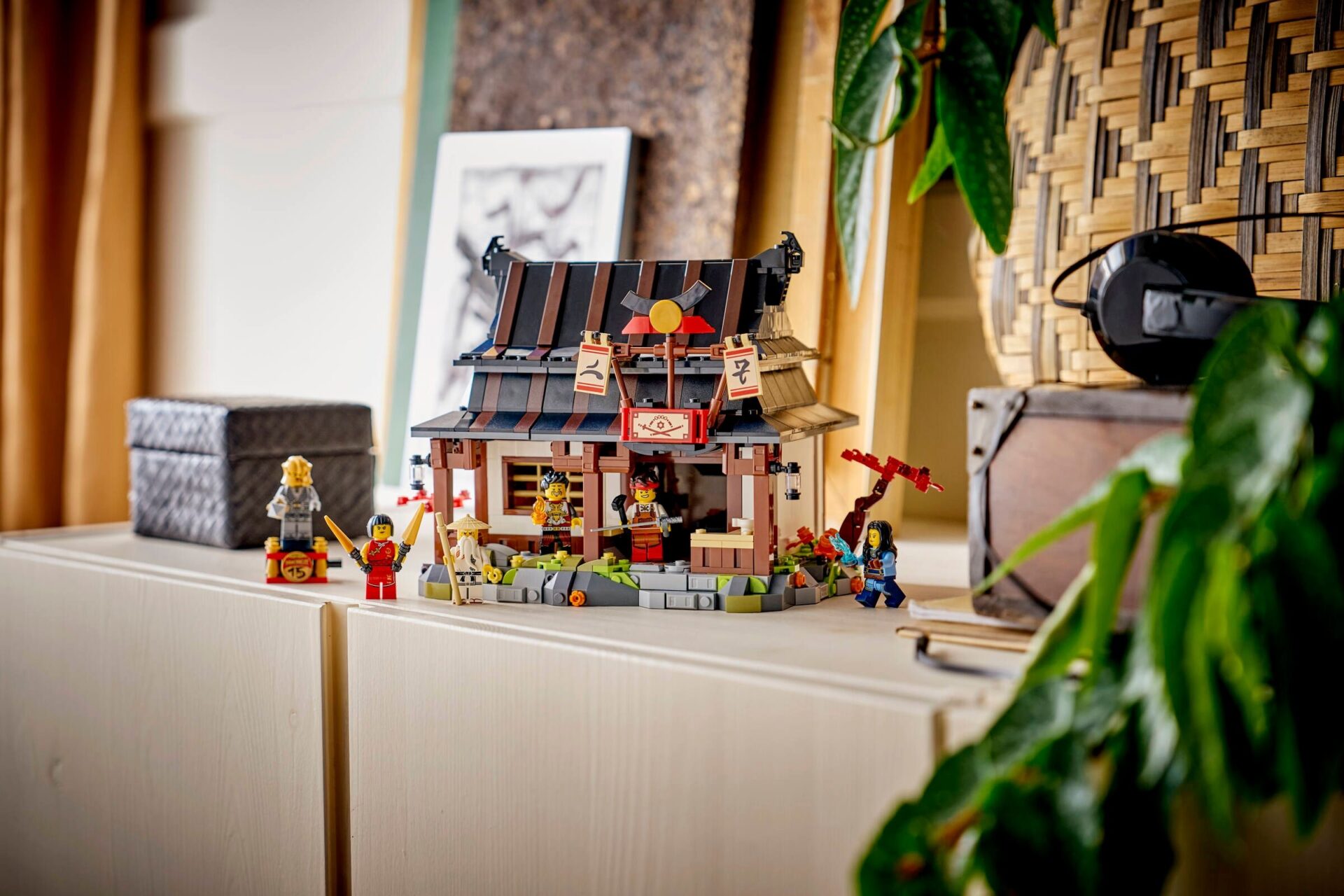LEGO 71858 15-jähriges Jubiläum der Vier-Waffen-Schmiede – Bild 7