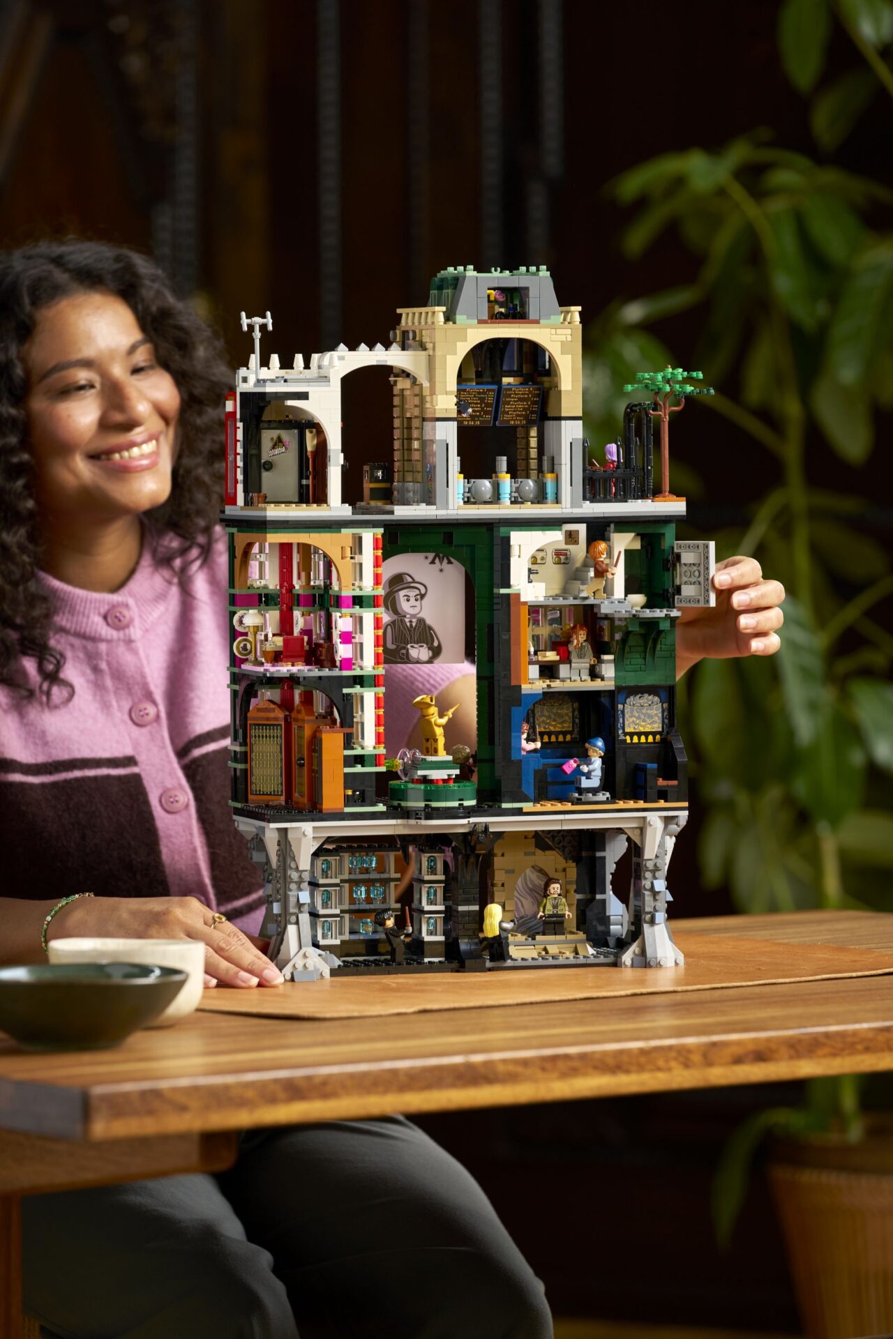 LEGO 76476 Das Zaubereiministerium – Sammleredition – Bild 10